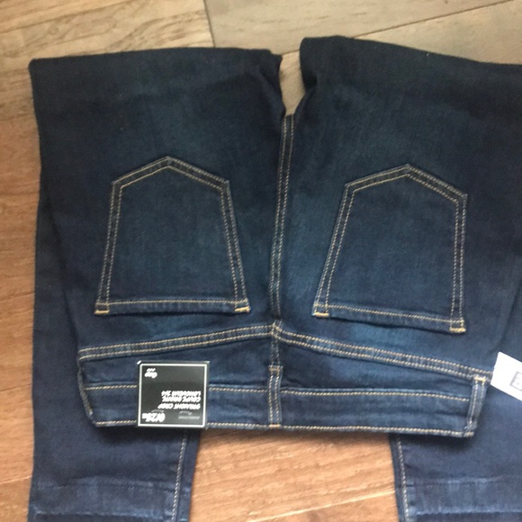 GAP Low Rise Straight Crop - Picture 4 of 5